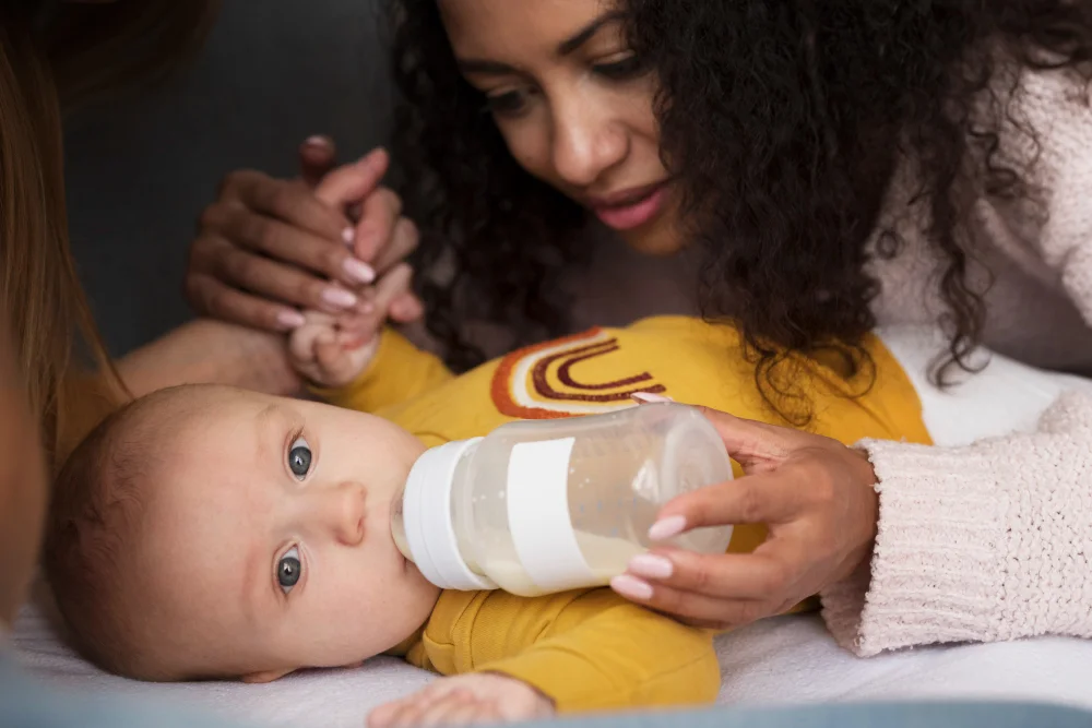 Preemie Feeding Guide For Parents of Premature Babies / What Is a Premature Baby? / Why Feeding a Preemie Is Different / How Do Premature Babies Get Fed in the Beginning? / Is Breastfeeding Possible for a Premature Baby? / How Can I Start Breastfeeding Later On? / What If I Can’t Breastfeed or Don’t Want To? / How Often Should I Feed My Premature Baby? / How Much Should My Premature Baby Eat? / What Are Fortifiers, and Why Are They Used? / What Are Common Feeding Challenges with Preemies? / When Can My Premature Baby Go Home? / How Can I Keep Feeding Safe at Home? / What Questions Should I Ask My Doctor? / Feeding as a Bonding Time / Kare One Family Support